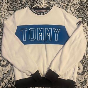 Tommy Hilfiger sweater